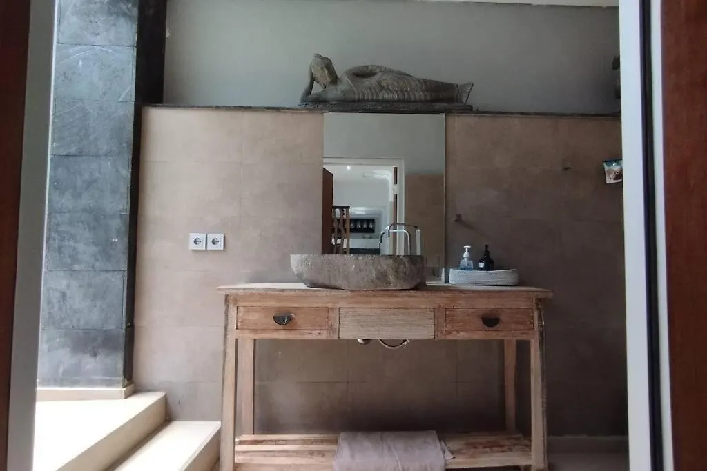 3 Bedroom With Private Pool Seminyak Near Beach&Lafavela Villa